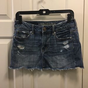 Denim Mini Skirt (size 4, American Eagle)